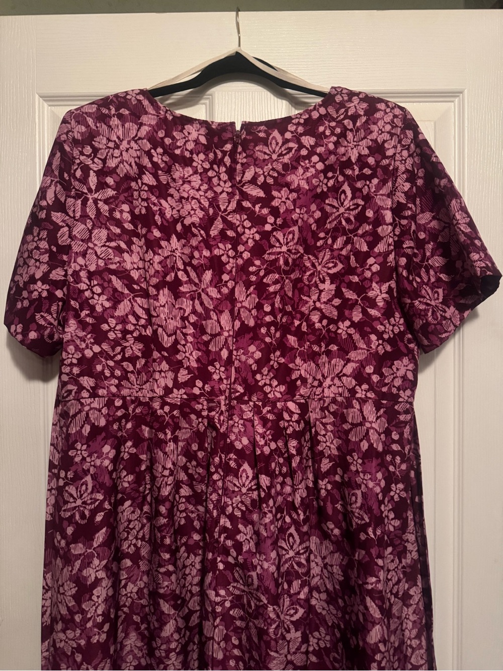 White Stag Sz 18W Plum and Light Pink Floral Maxi Dress w/ front or back belt - Picture 6 of 9